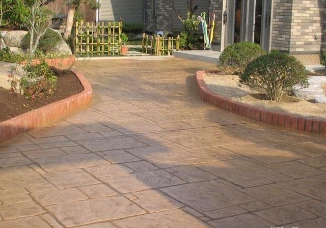 青年公園藝術(shù)壓模地坪